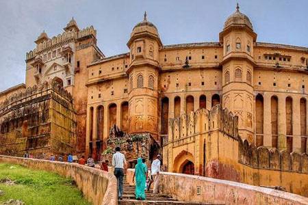 Golden Triangle with Udaipur Traveller Tour